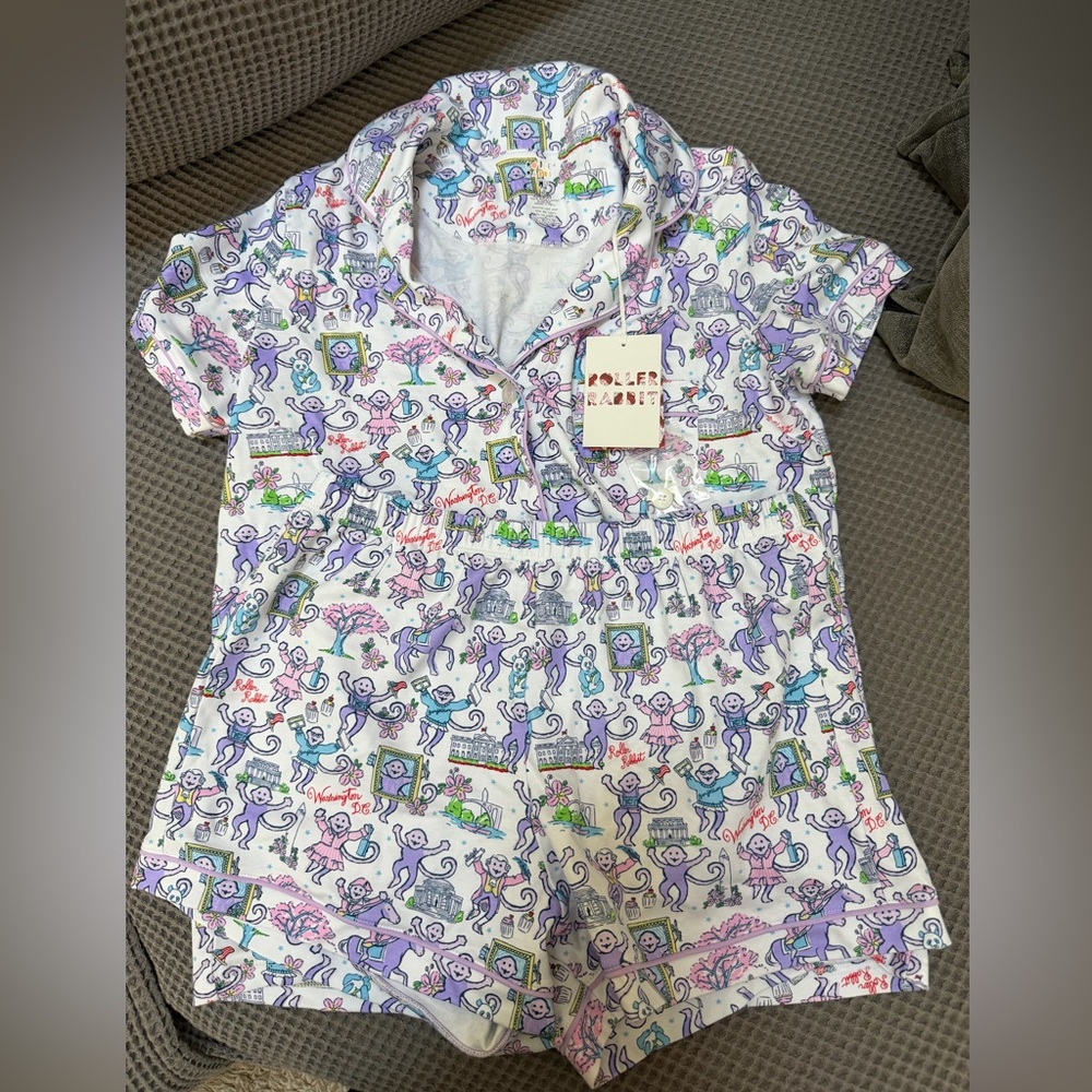 Roller Rabbit Georgetown 2025 print size small. VERY RARE